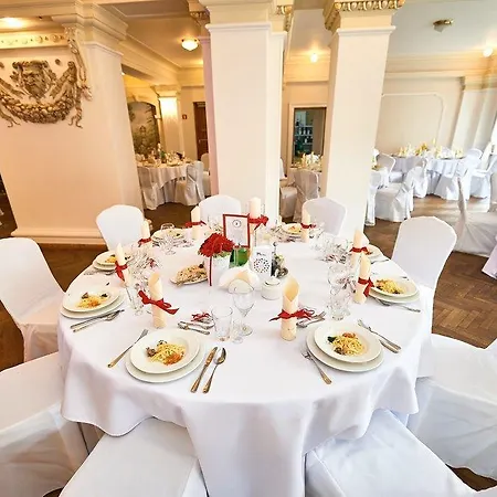 Nocleg ze śniadaniem Dworek Stara Cynkownia Czechowice-Dziedzice